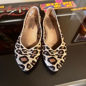 Skechers Cleo Leopard Print Women's Flats